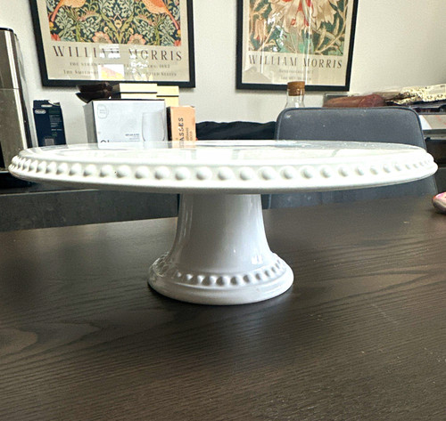 White ceramic round pedestal - ceramic,