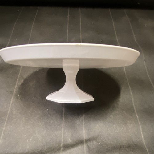 White round plastic pedestal - plastic,