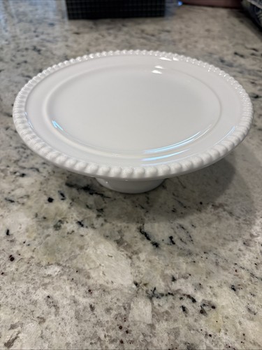 White pedestal cake stand - white,