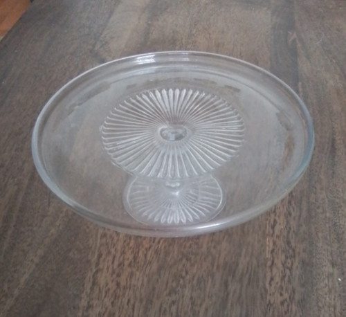 Clear round glass pedestal - round,