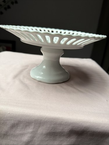 Vtg pedestal cake stand - vtg.,